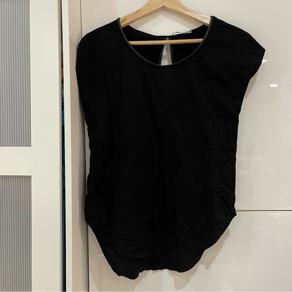 Zara open back short sleeve t shirt size small